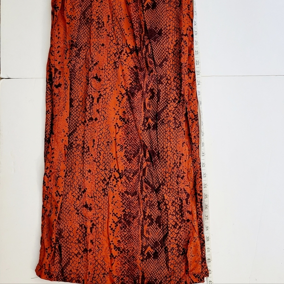 Rusted Snake print Slit pants - Picture 12 of 16